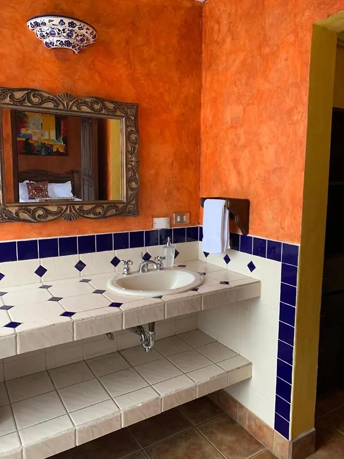 Casona Del Conquistador Antigua Guatemala