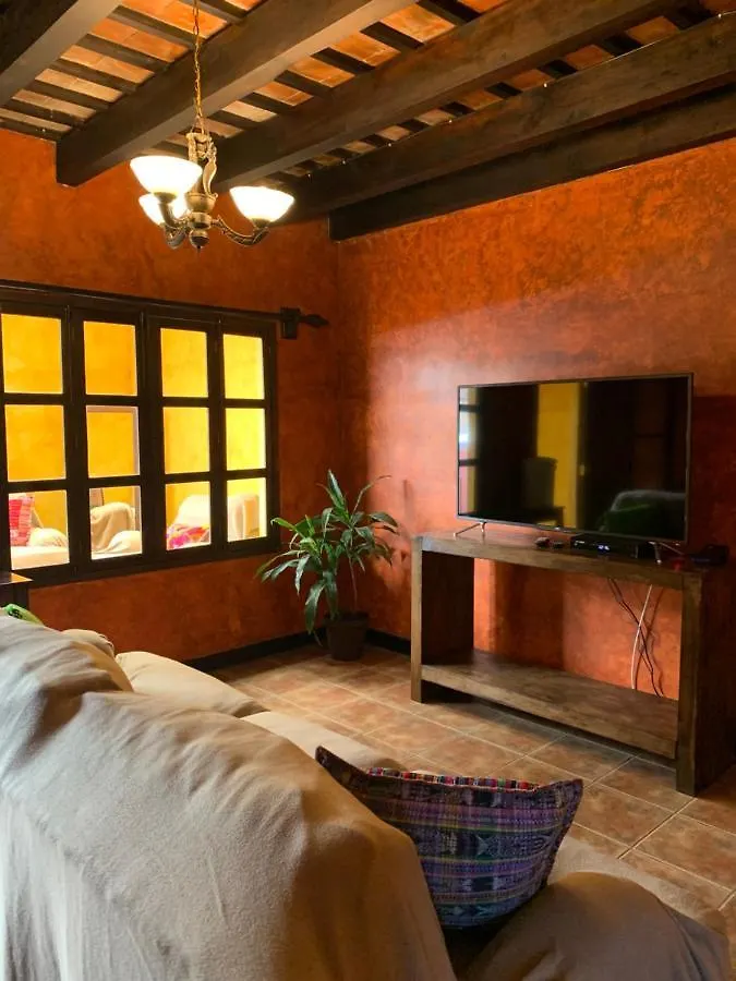 Casona Del Conquistador Antigua Guatemala